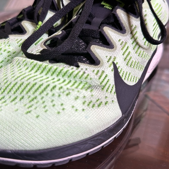 EUC MENS Nike Air Zoom Streak 7  Vintage Green Black‎ Size 8 - Picture 8 of 9